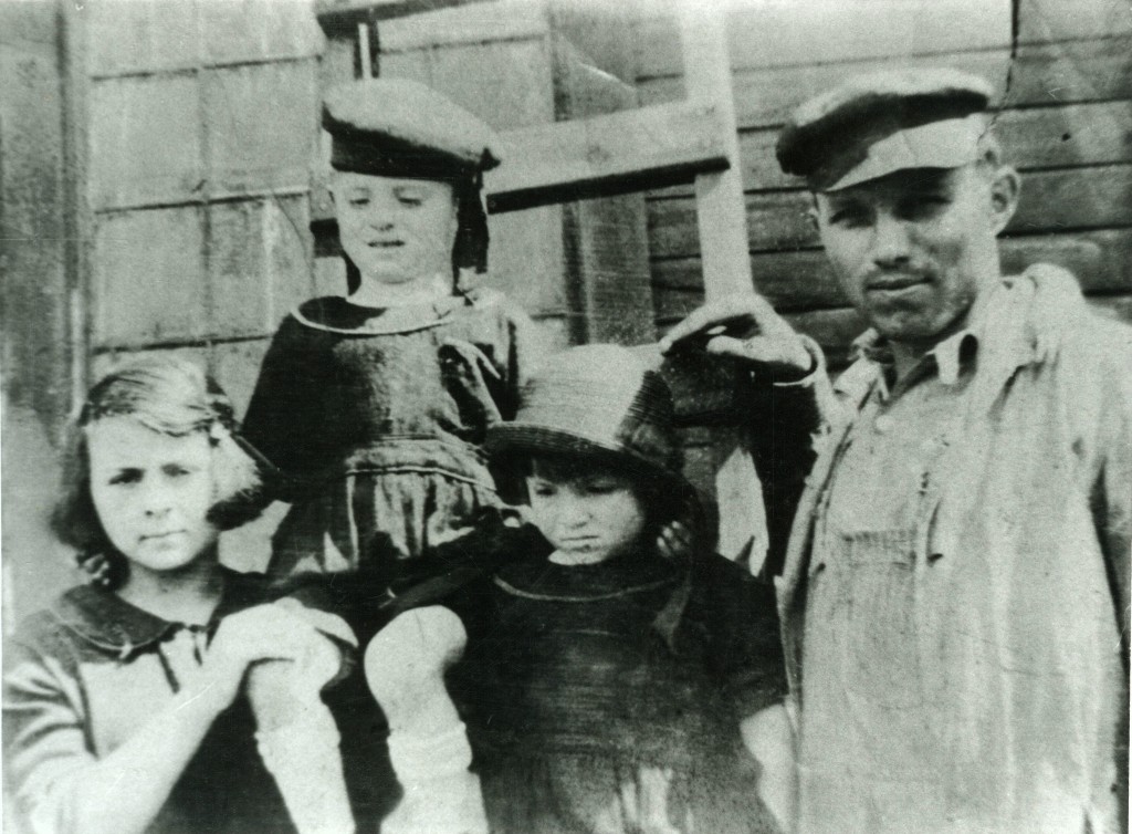 genealogy courses - Margaret, Leo, Eva and Basilio Rebelato circa 1921