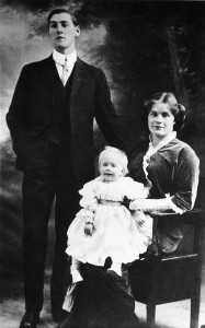 Sheward Family Tree - Sheward Family Fred, Florance and Gladys Sheward circa 1913